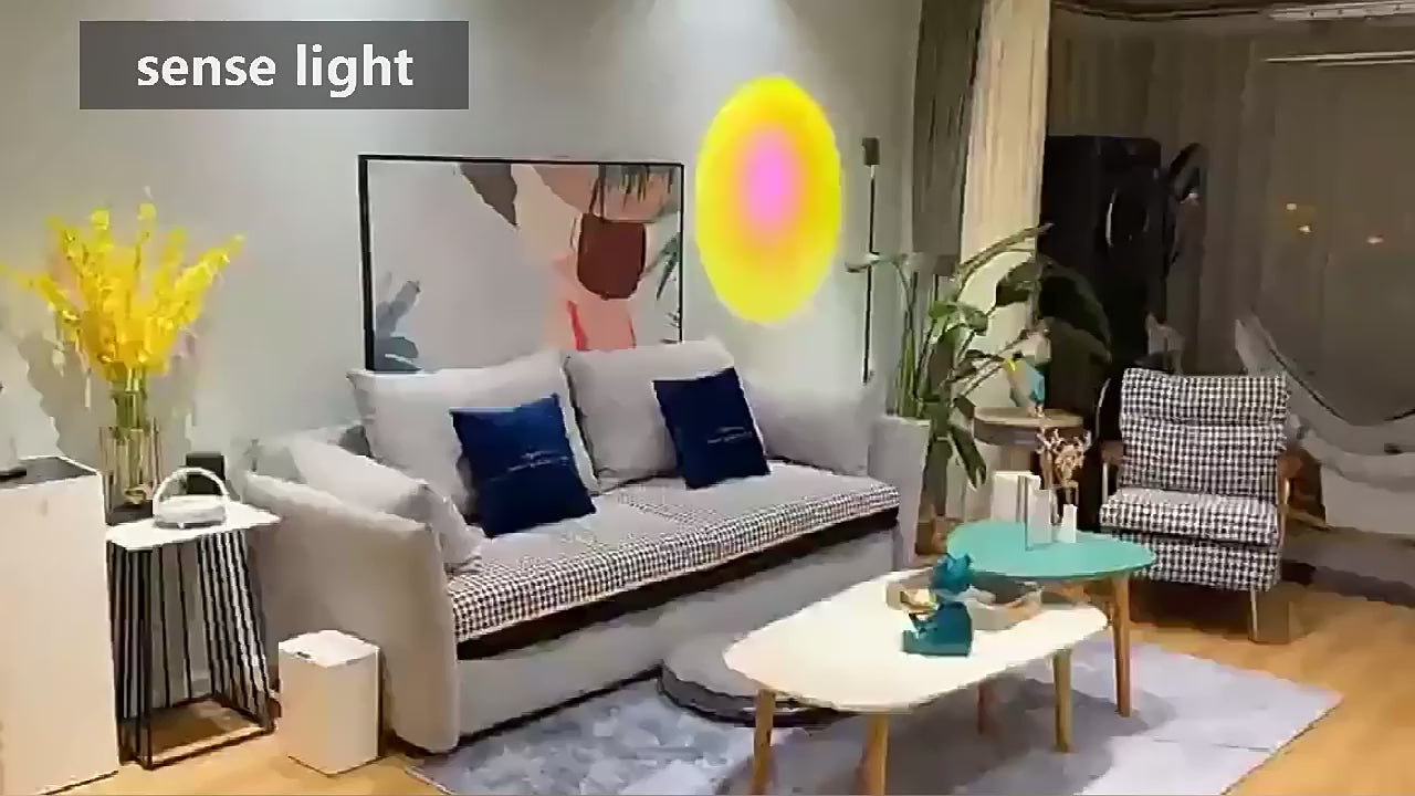 Lámpara de noche compacta y sin cables con sensor de movimiento