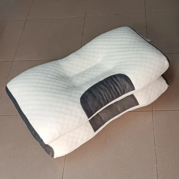 caracteristica esponjosa de la almohada ergonómica 3D.